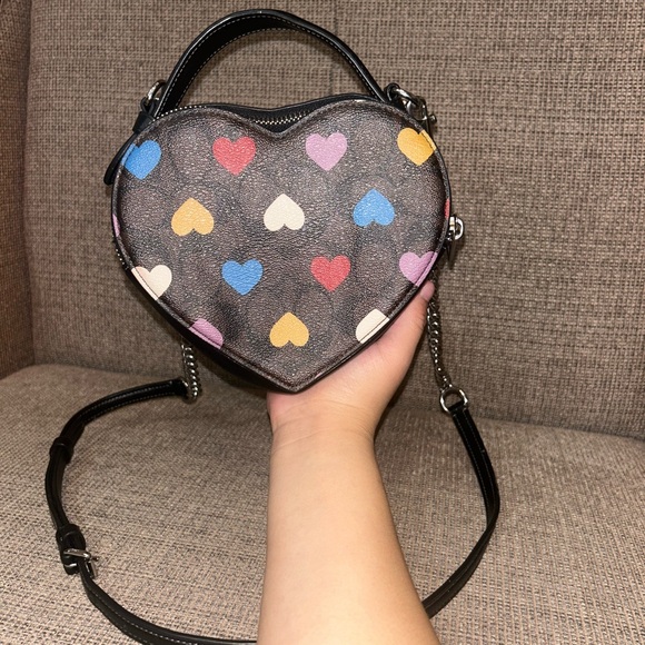 Coach Heart Crossbody Purse In Signature Canvas With Heart Print CP022 - Picture 4 of 11